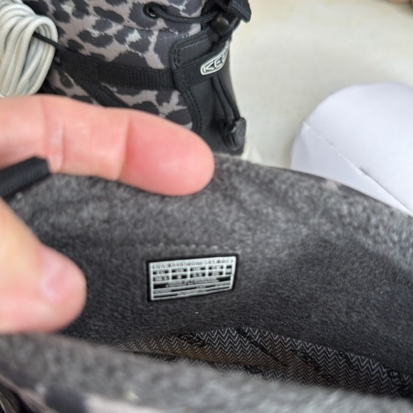 Keen Women Uneek SNK Waterproof Chukka - Picture 7 of 11